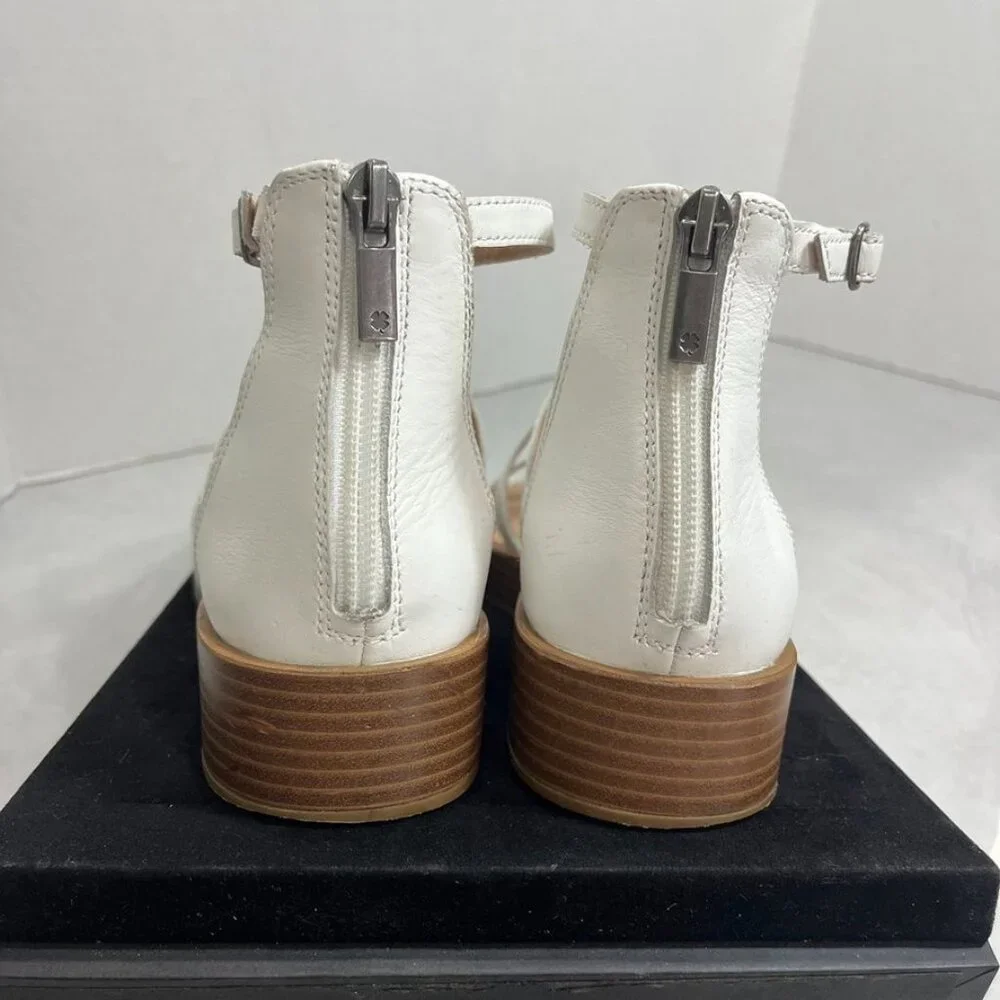 Lucky Brand LK-Elian Leather Strappy Sandals T-Strap White 6.5